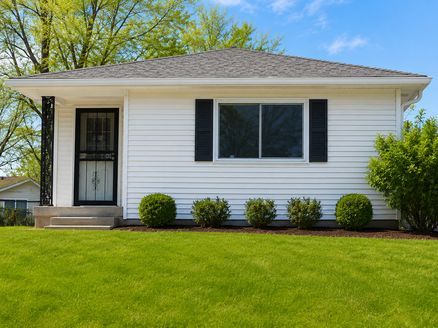 Exterior photograph of 940 N Holmes Ave., Indianapolis, Indiana